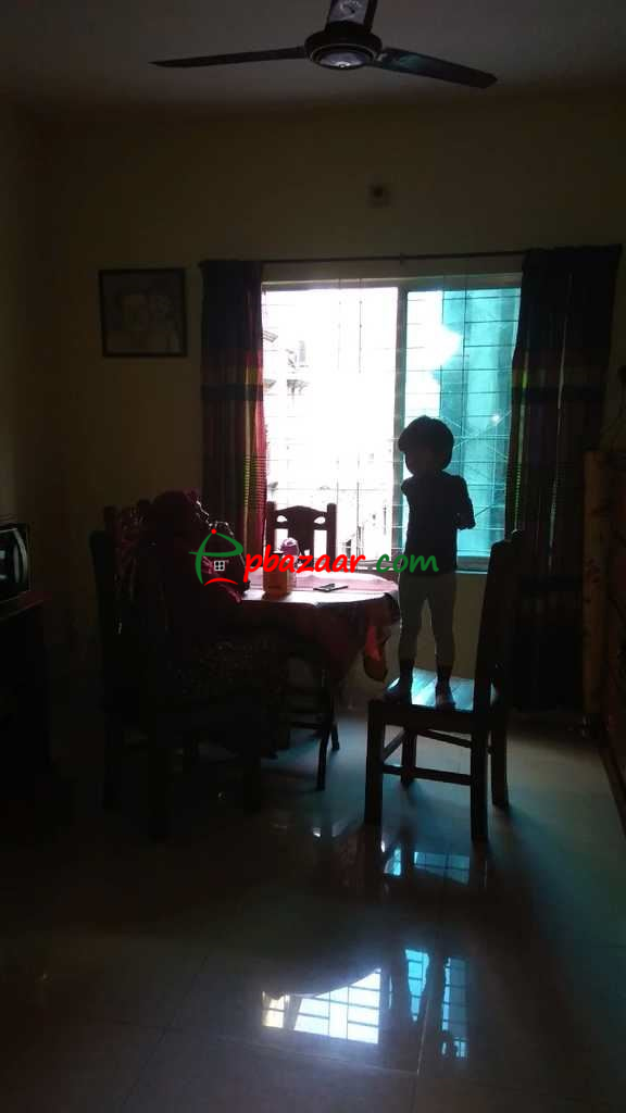 Exclusive 910 Sft South Facing Apartment Used At Middle Badda