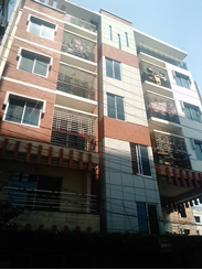 950 sft Apartment for Rent, Adabor এর ছবি