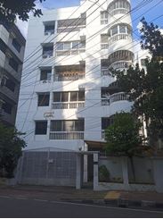 gulshan-2..2500sq fit semi furnished flat for rent এর ছবি