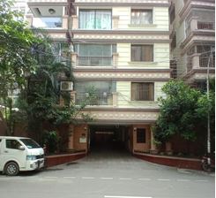 Ready 3,600 Sq Ft Flat for Sale in Banani – 4 Beds, 3 Baths এর ছবি