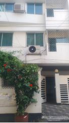 Gulshan-1.2300sq fit full furnished flat for rent এর ছবি