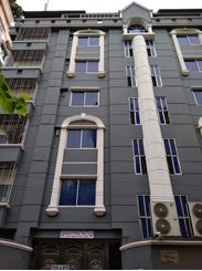 Niketan 21000sq fit semi furnished commercial full building for rent এর ছবি