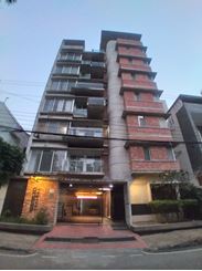 3200 sft semi Furnished apartment rent in Baridhara এর ছবি