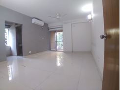 2400sft Apartment for Rent at Banani এর ছবি
