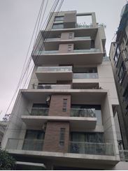 2600 Sft Semi- Furnished Apartment For Rent at Banani এর ছবি