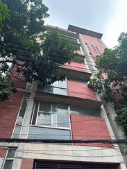 3000sft Semi Furnished Apartment for Rent at Baridhara এর ছবি