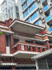 5500sft Independent House for Rent at Baridhara এর ছবি
