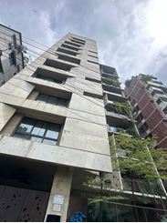 3600 sft Full-Furnished Apartment for rent at Baridhara এর ছবি