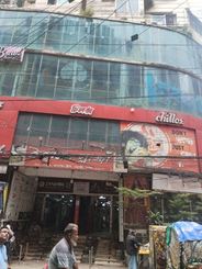3300 sft Commercial Space for rent at Wari এর ছবি